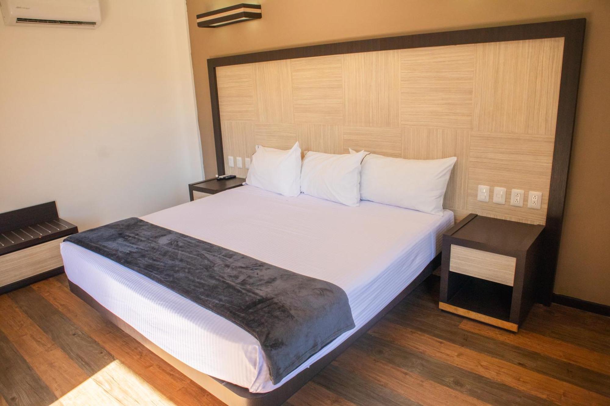 Hotel Paseo De La Presa Guanajuato Ngoại thất bức ảnh