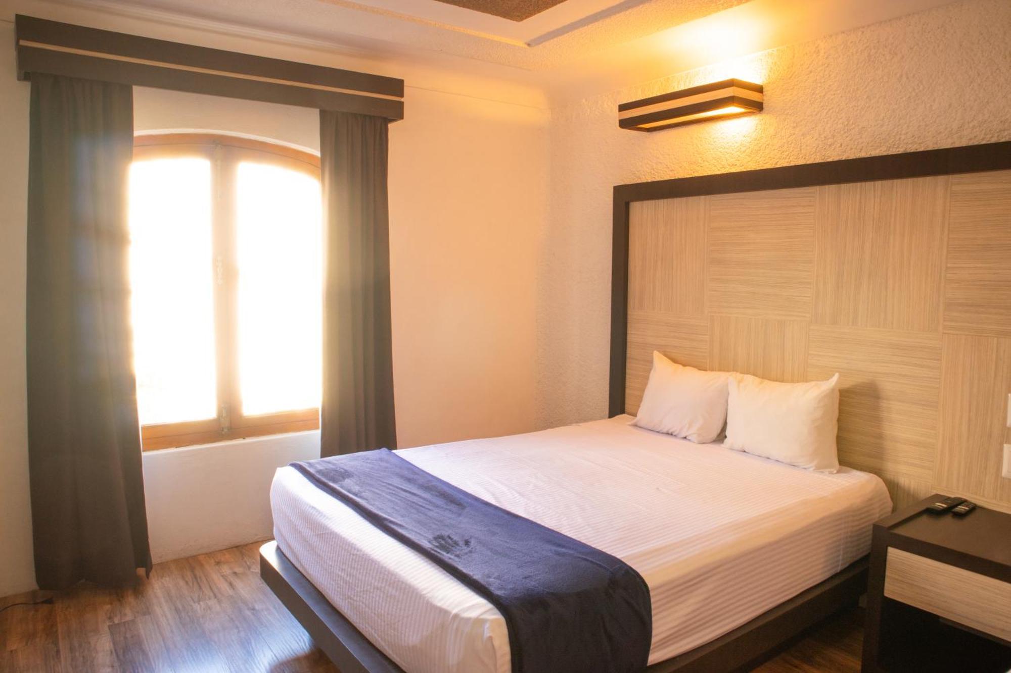 Hotel Paseo De La Presa Guanajuato Ngoại thất bức ảnh